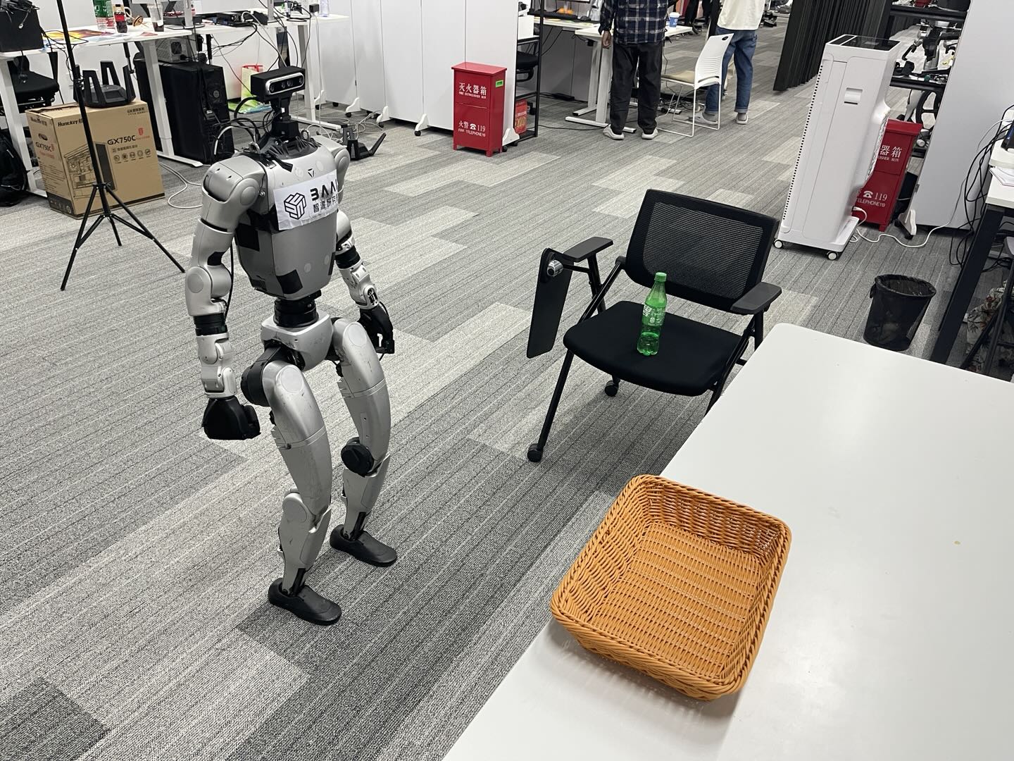 S1 original robot observation