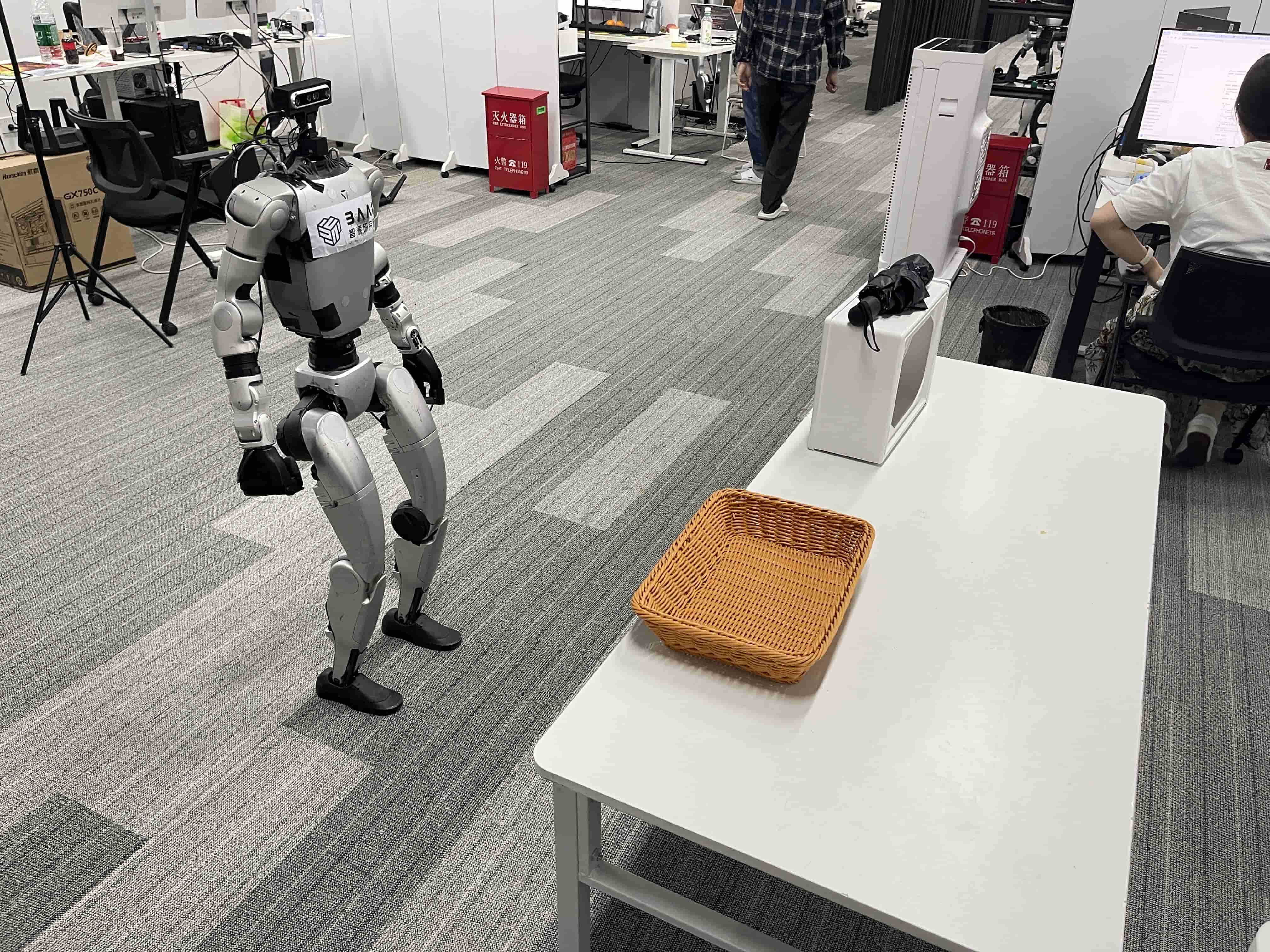 S2 original robot observation