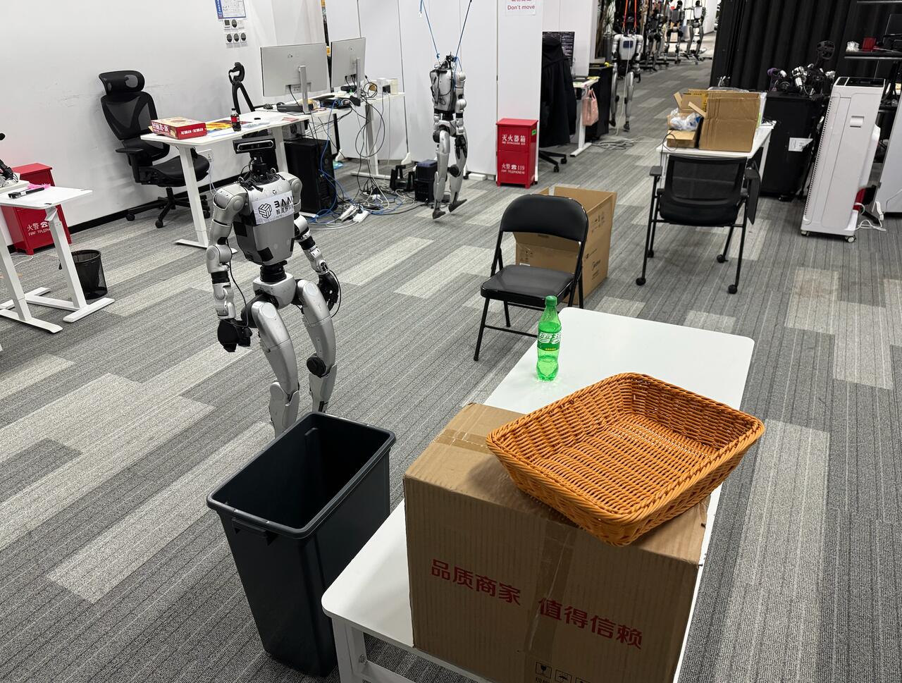 S4 original robot observation